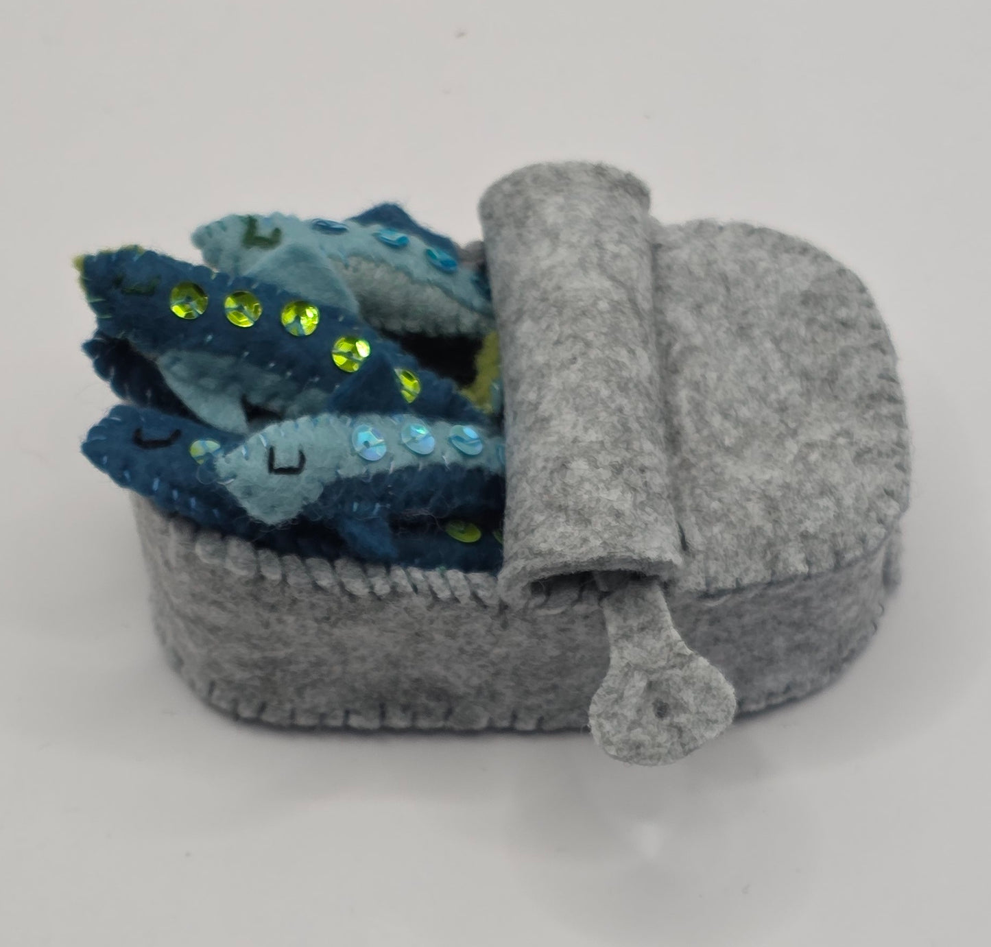 Make a Tin of Sardines Sewing Kit
