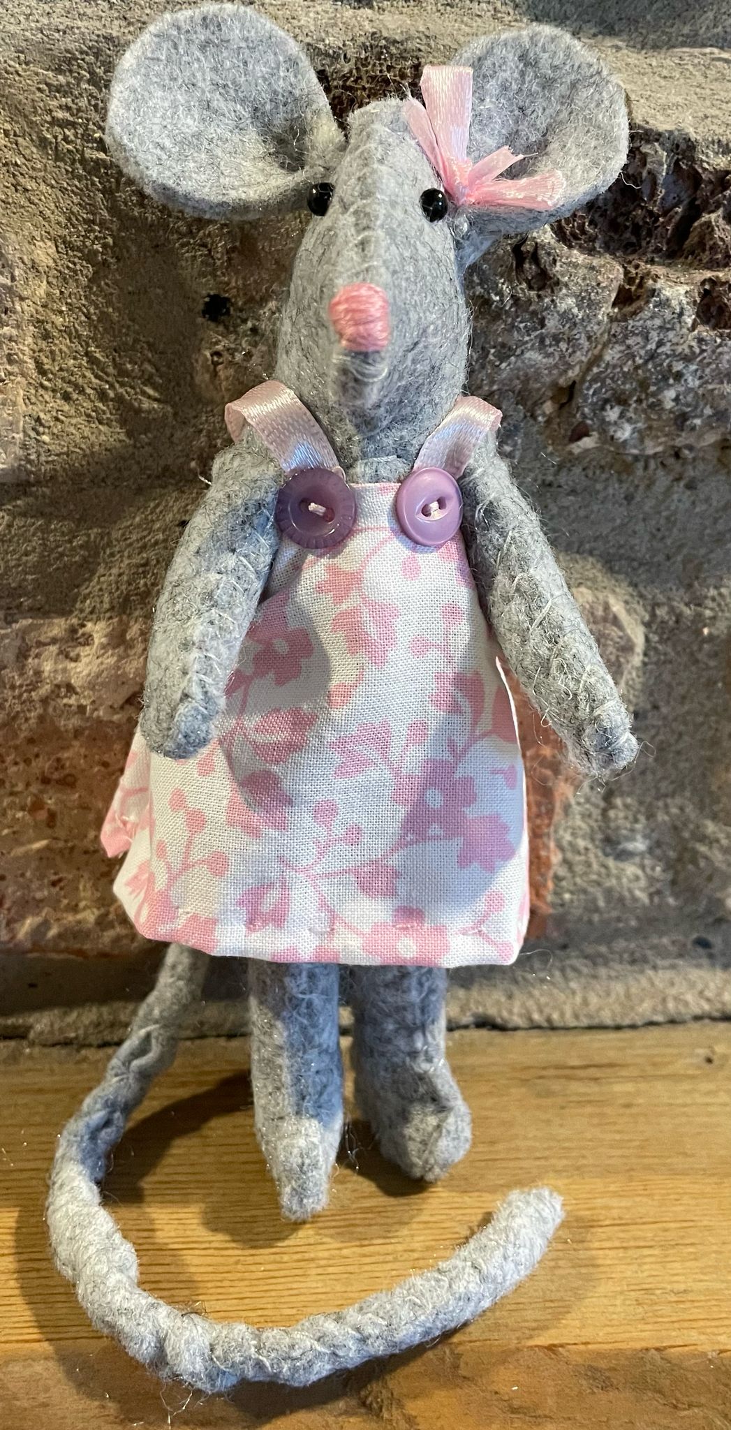 Church Mouse Sewing Kit
