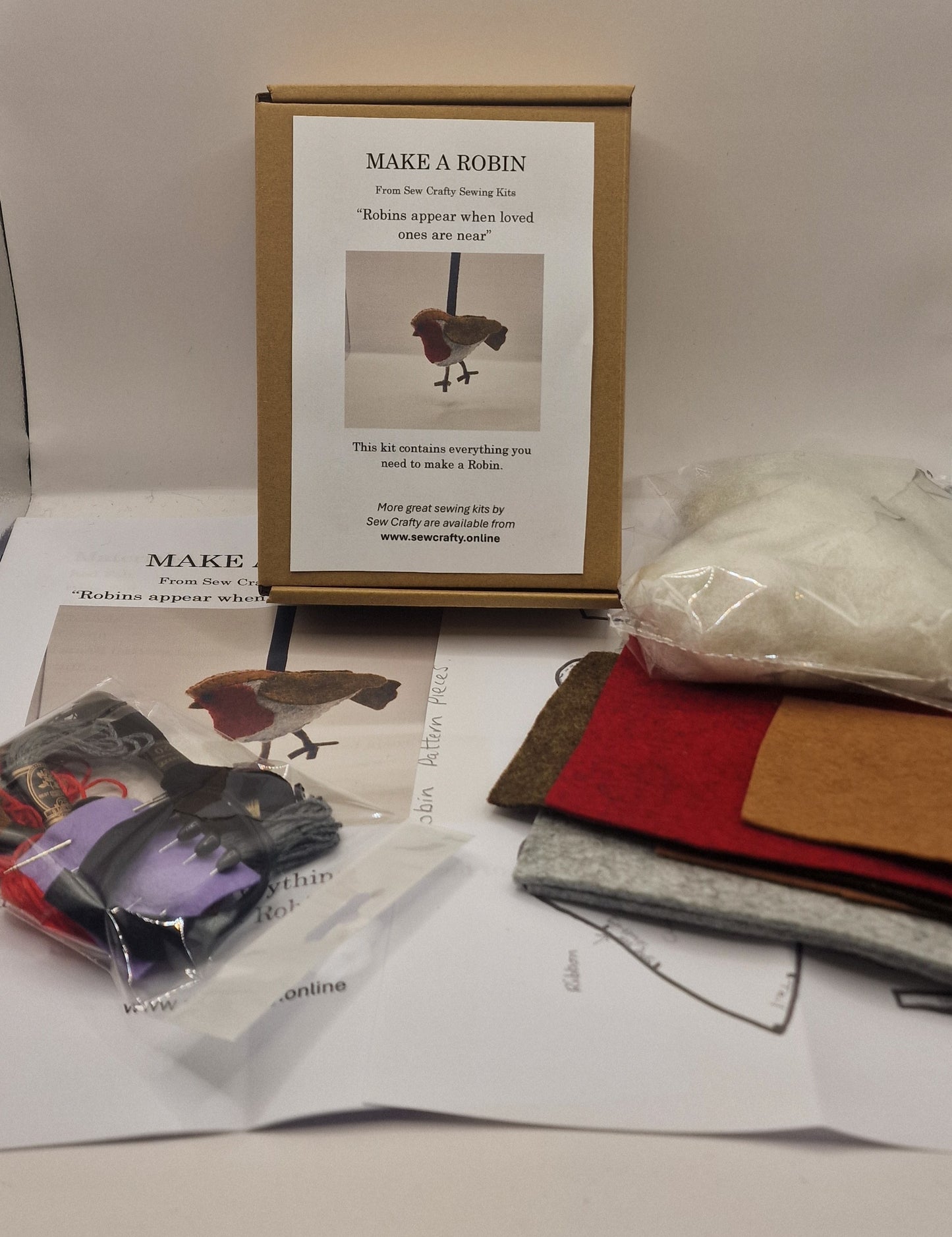 Robin Sewing Kit