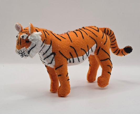 Make a Tiger Sewing Kit