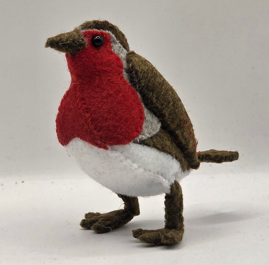 Make A Robin Sewing Kit