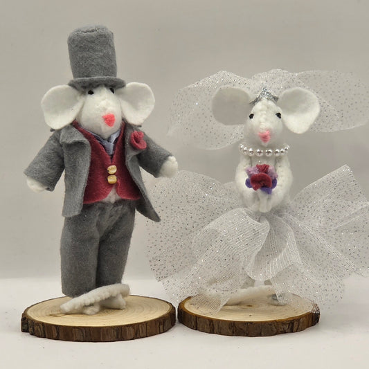Make a Mouse Bride & Groom Sewing Kit
