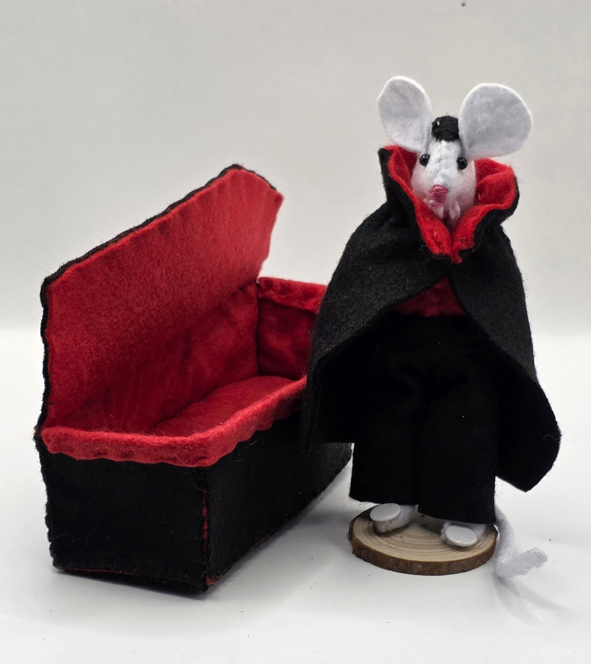 Make a Dracula Mouse Sewing Kit
