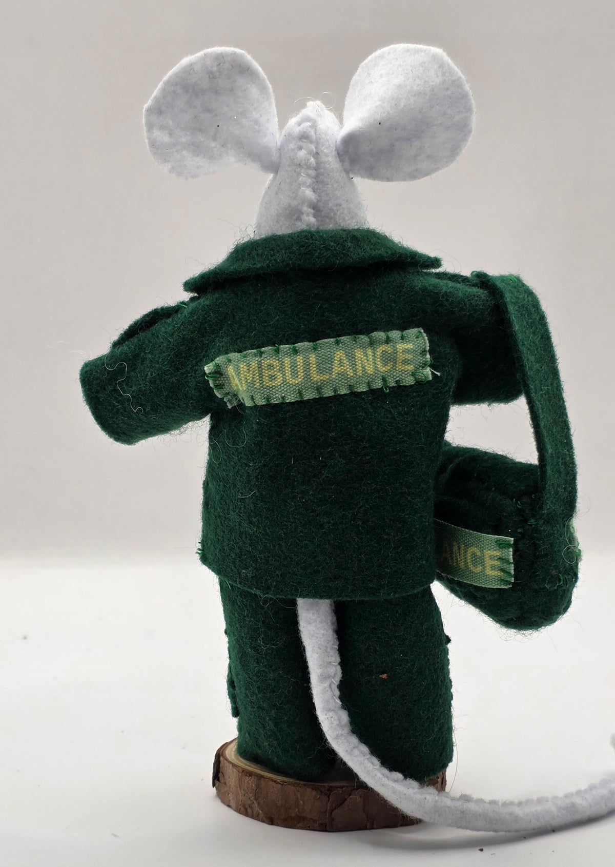 Make a Paramedic Mouse Sewing Kit