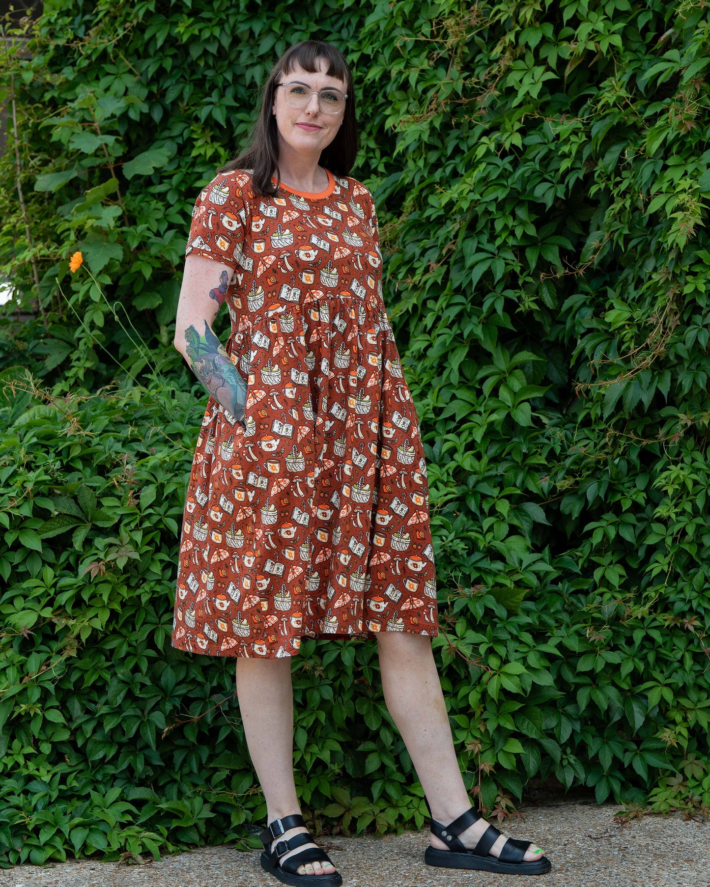Rebel Romance Mushroom Tea Party Midi Stretch Smock Dress