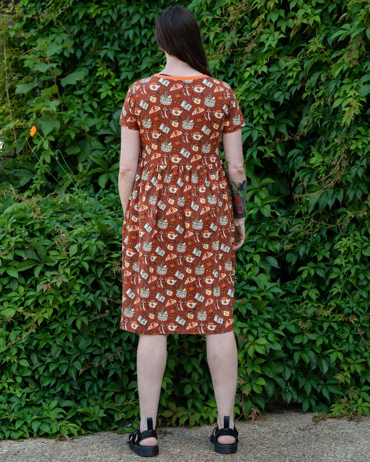 Rebel Romance Mushroom Tea Party Midi Stretch Smock Dress