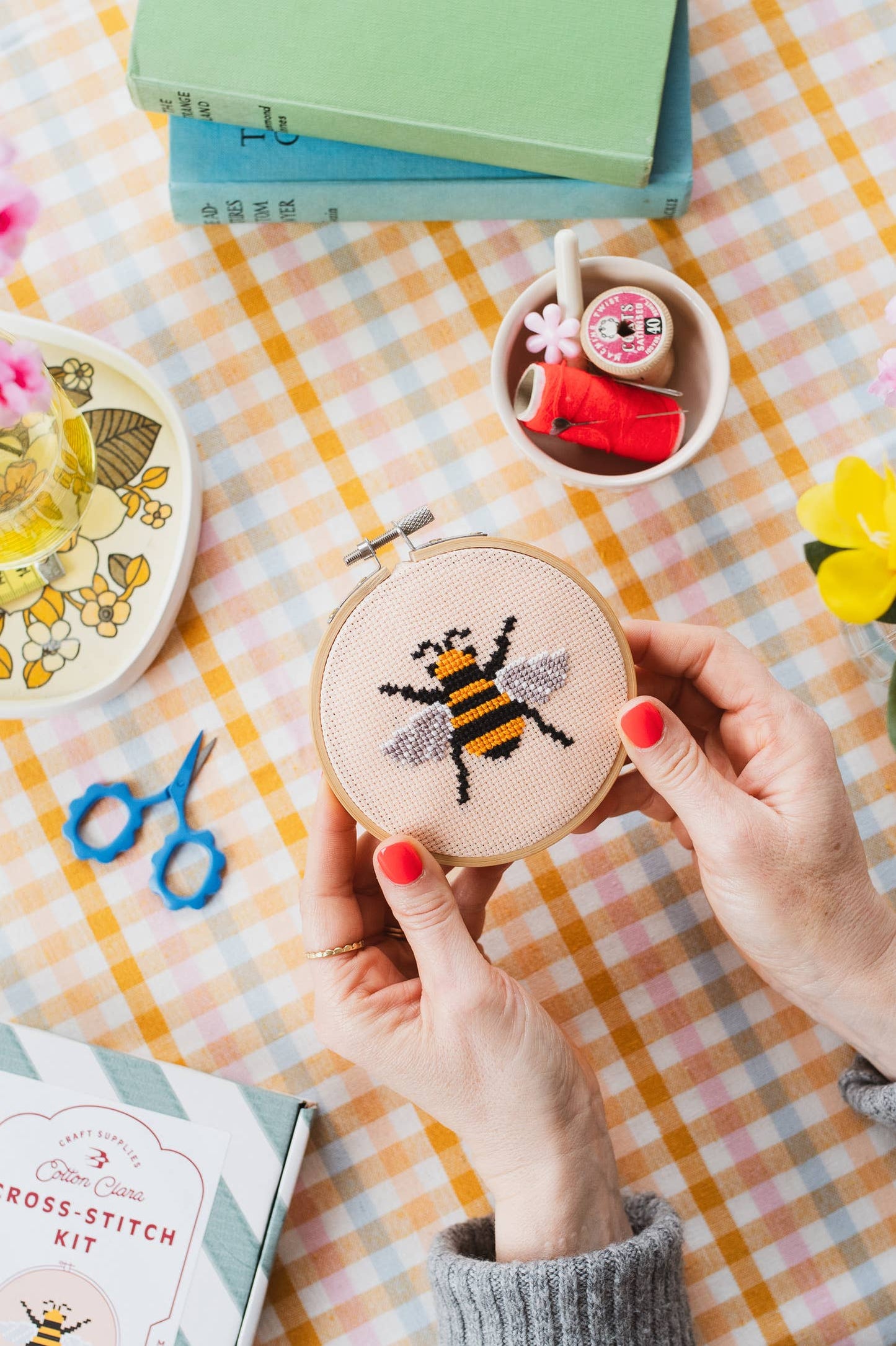 Beginner Bumble Bee Cross Stitch Kit